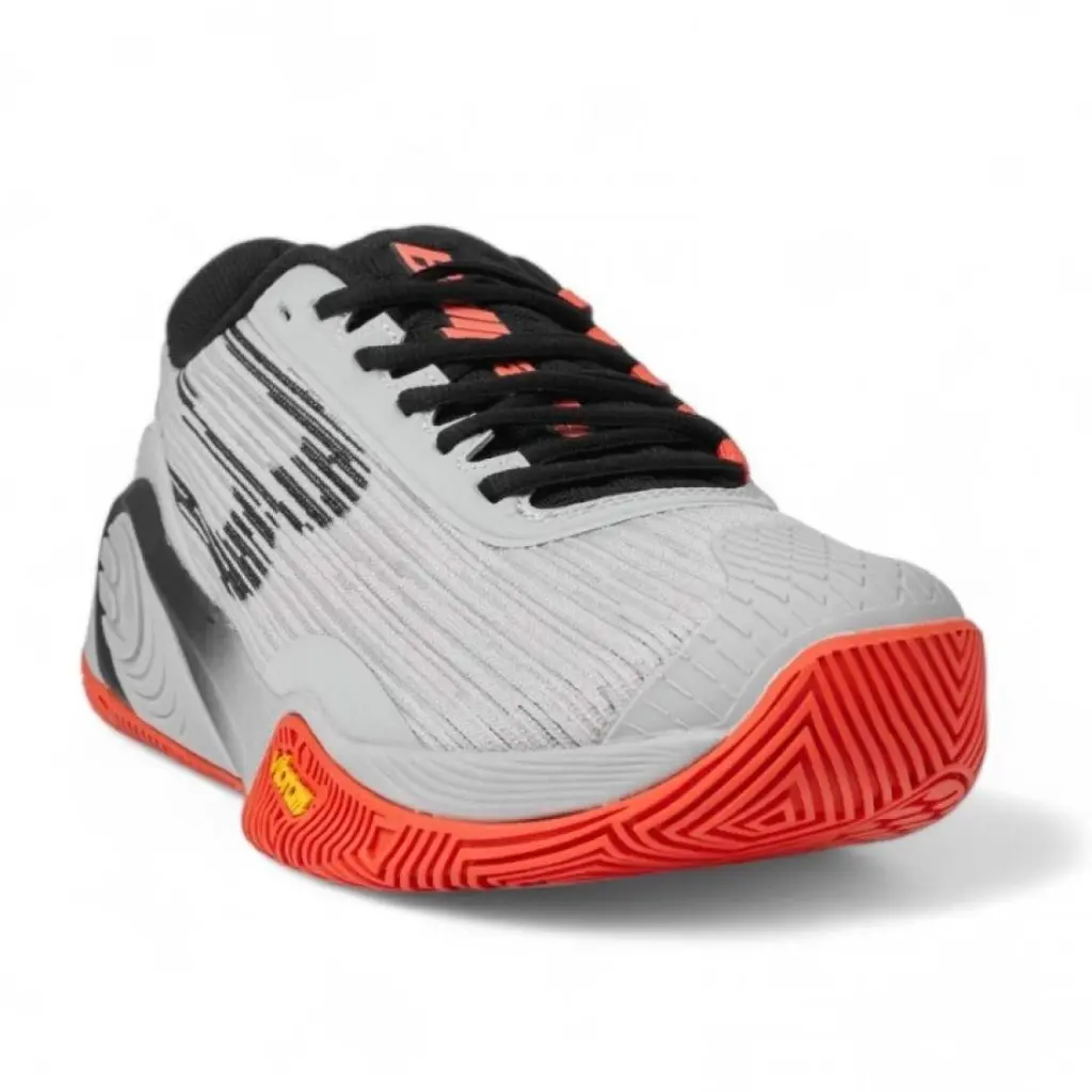 zapatillas-bullpadel-paquito-navarro-hack-vibram-25v-gris-claro-es-3-1100x1100.webp